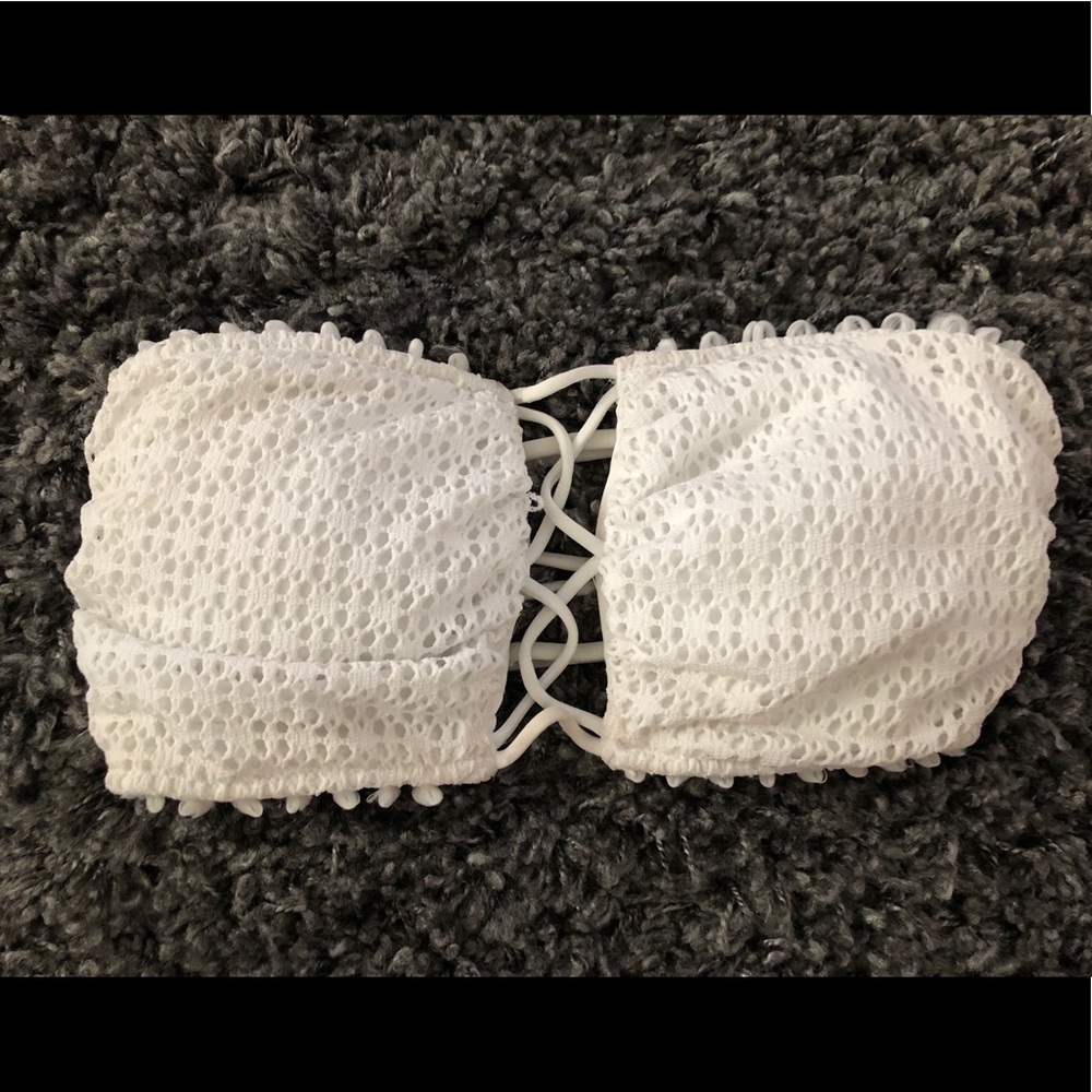 Victoria’s Secret Strapless Bikini Top